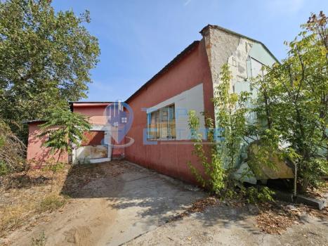 Building For Sale, С. Морава/S. Morava, In Veliko Tarnovo, Bulgaria