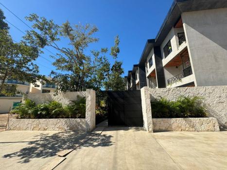 1-Bedroom Condo With Swim-Up Design In Region 15