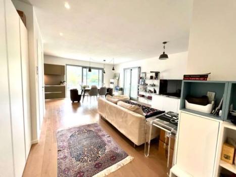 Beautiful 2.5-Room Apartment High Standing