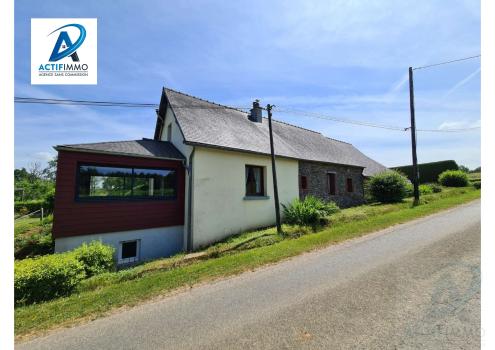 House For Sale In Saint-Bômer-Les-Forges, France