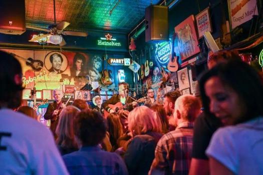 Set Of 2 Bars - Music Licence 88Dbls 