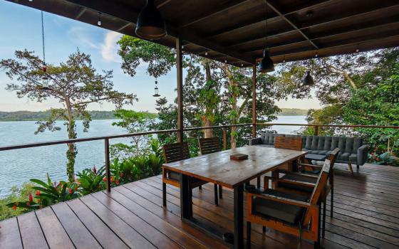 West-Coast-Modern Style Home On Isla Solarte