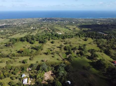 Finca For Sale In Loma Alta, Cabrera - Ideal For Tourist Or Residential Development 