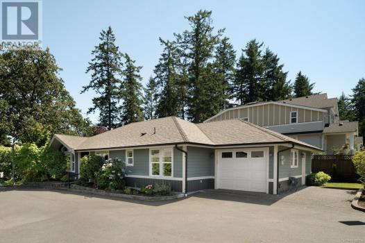 707 Greenlea Drive #3 V8Z3E7 Sl25-18632