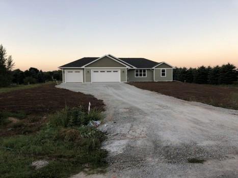 5826 Gray Crest Dr (lot 17 Meadow View Acres)