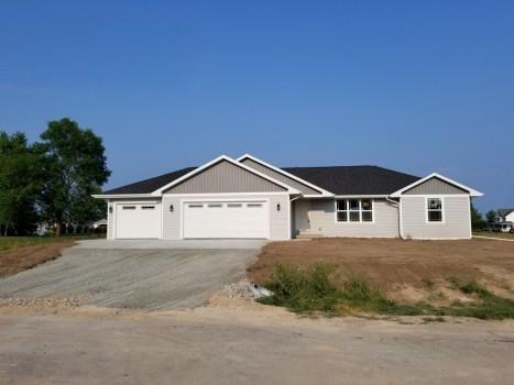 906 Tanglewood Dr (lot 26 River Run)
