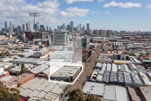 Extraordinary City Fringe Corner 