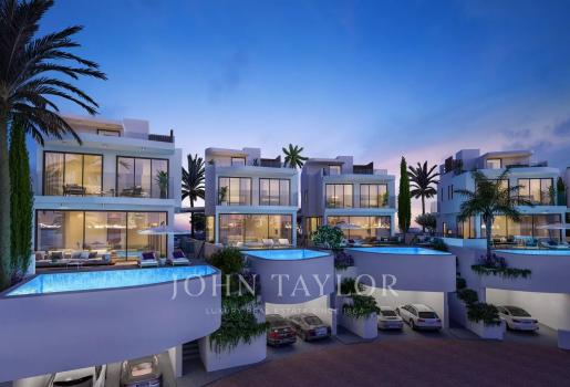 Luxury 5-Bedroom Beachfront Villa In Kissonerga, Paphos