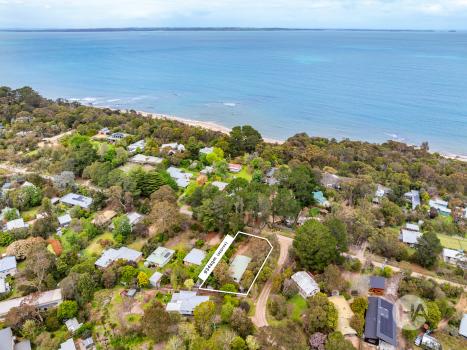 A Beachside Treasure In The Heart Of Merricks Beach
