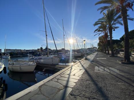 Luxury Residence- Swimming Pool- Private Parking- Garden Level