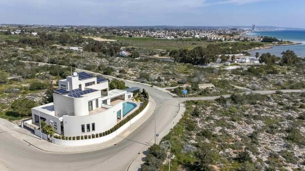 7 Bedroom Villa In Liopetri, Famagusta