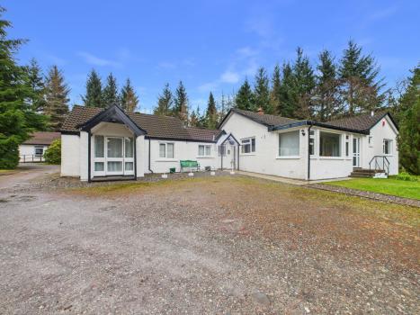 Commercial For Sale, Dalkell Cottages Guest House (Stirling, United Kingdom)