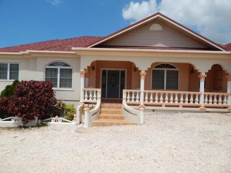 House For Sale, Round Hill Road (St. Elizabeth Parish, Jamaica)
