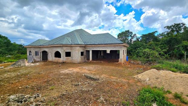 House For Sale, Xgg2+Xv4, Church St, Knockpatrick, Jamaica (Manchester Parish, Jamaica)
