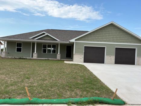 1736 BETTY JEAN Lane