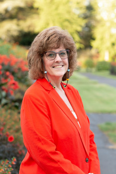 Connie R Burke profile photo