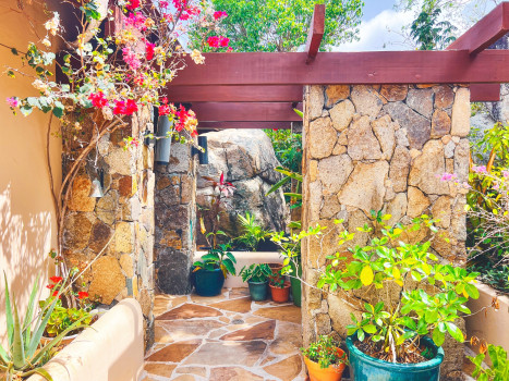 Little Bay Villa, Little Bay